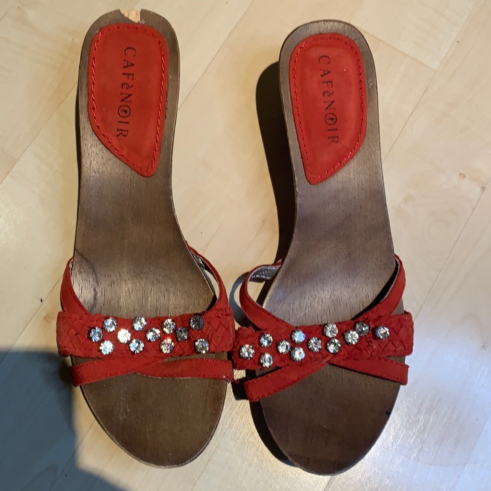 Ladies 2 inch heel sandals